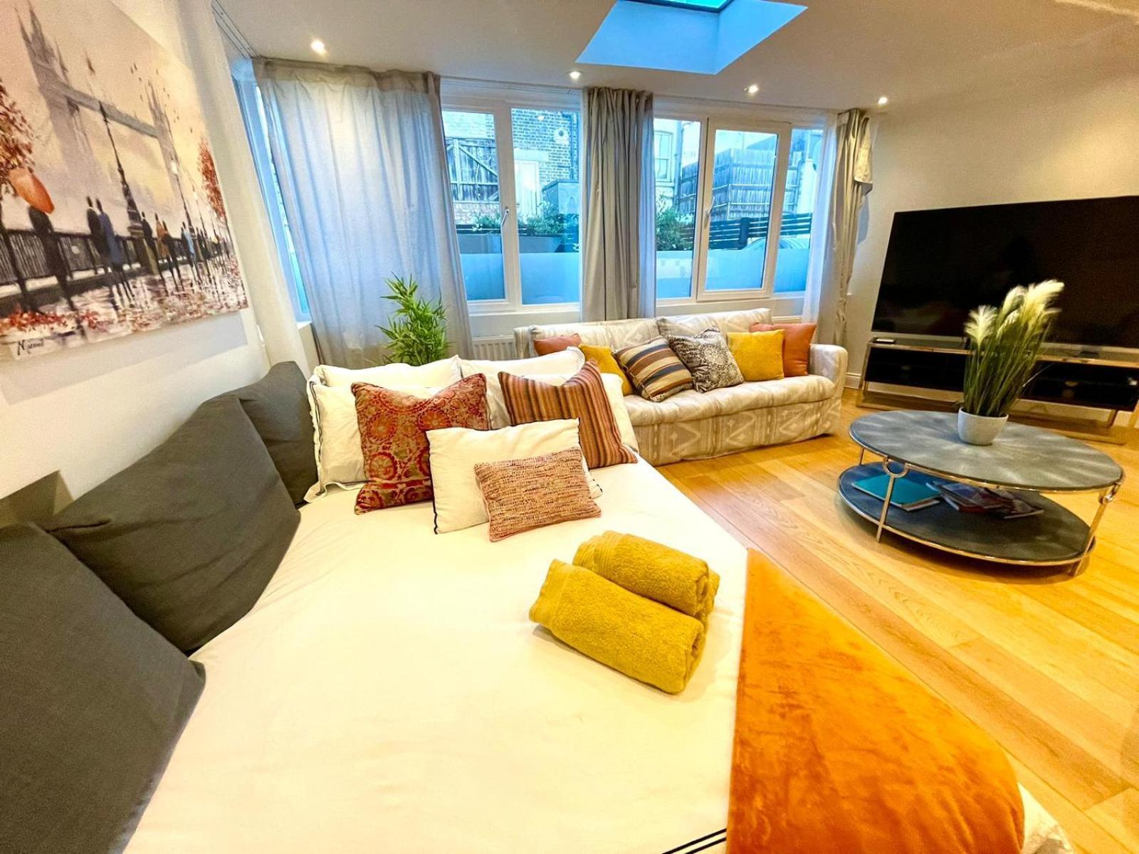 Knightsbridge Private 2 Bedrooms Flat